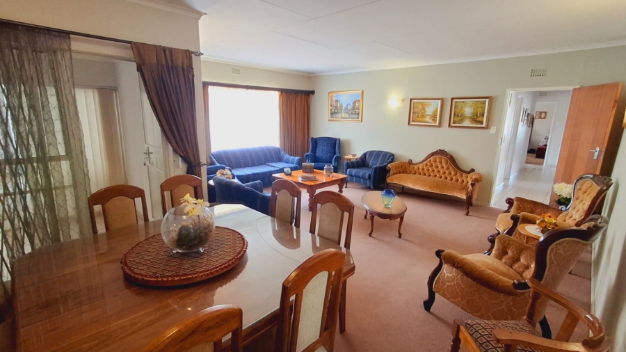 3 Bedroom Property for Sale in Roodia Free State